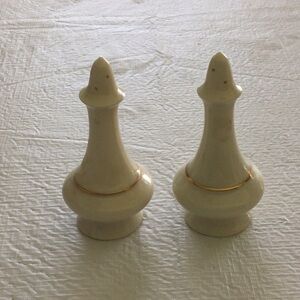 Lenox salt & pepper shakers Elegant Cream and Gold Porcelain Home Accents